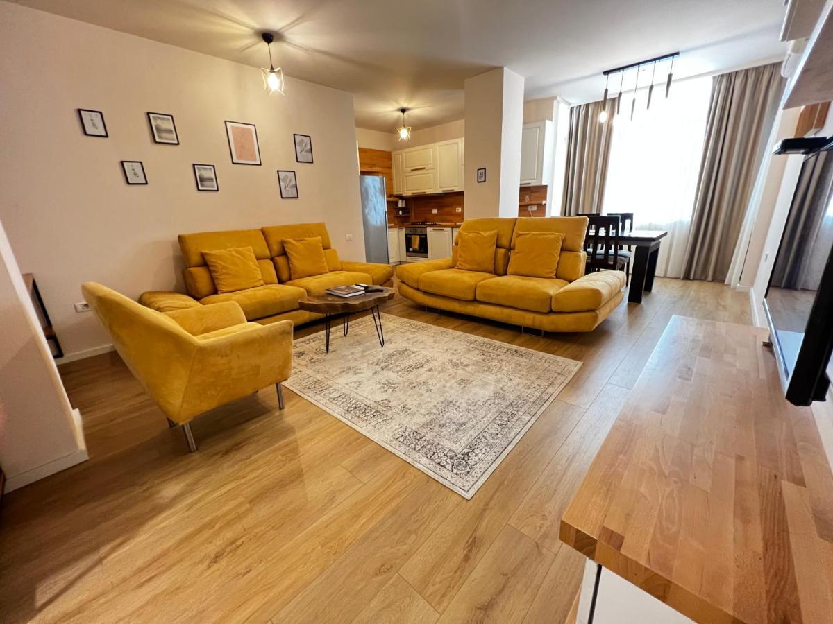 Tirana Main Square Apartment Bagian luar foto