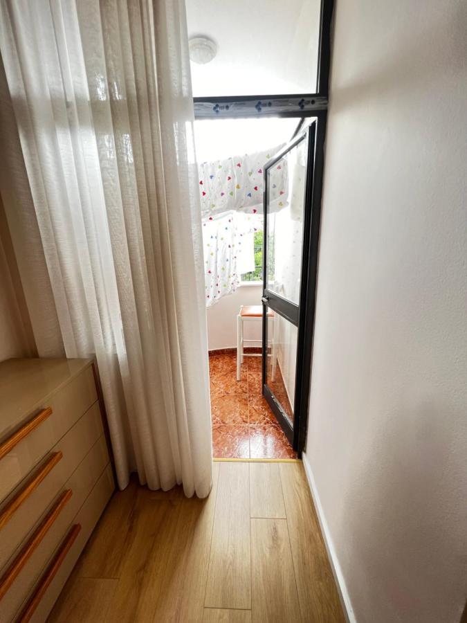 Tirana Main Square Apartment Bagian luar foto