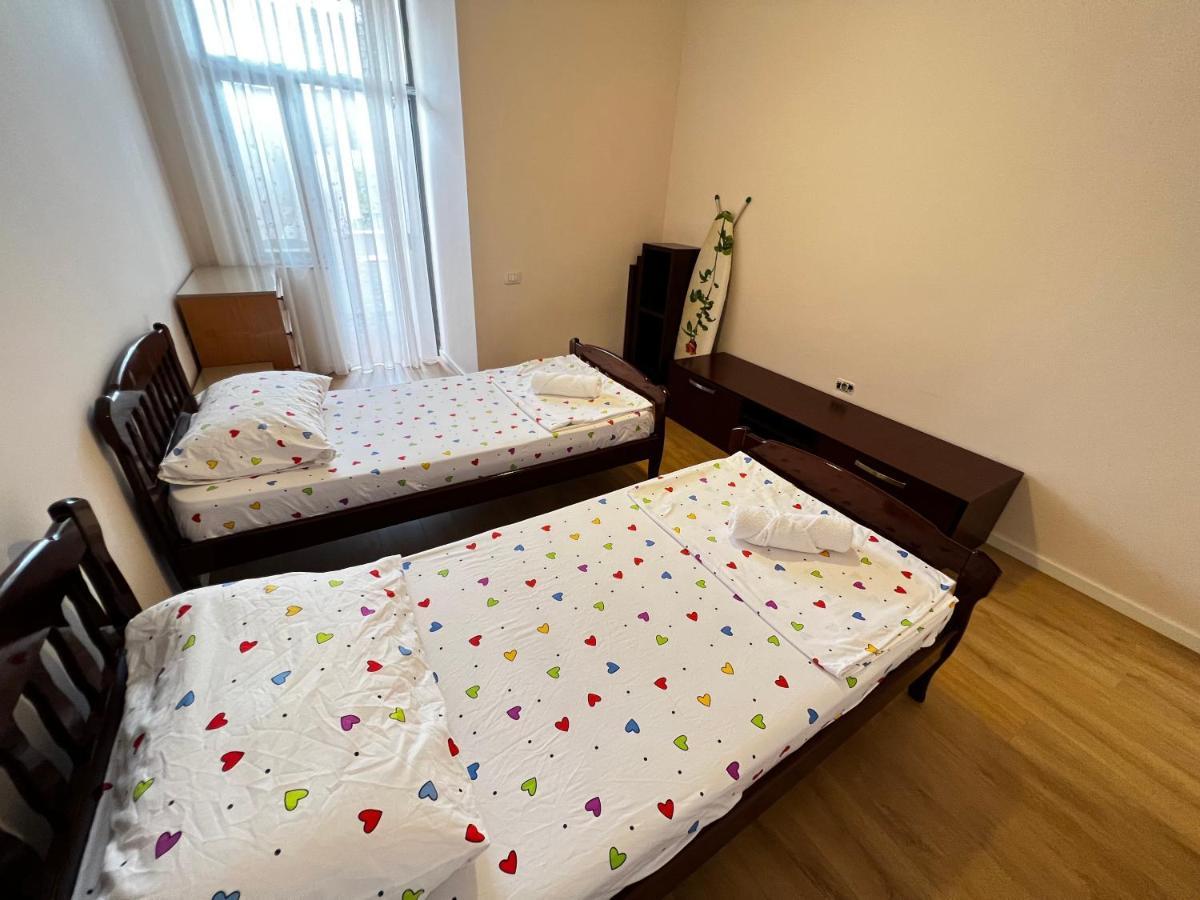 Tirana Main Square Apartment Bagian luar foto