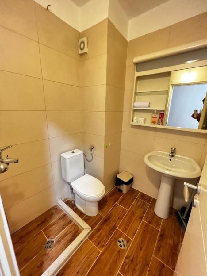 Tirana Main Square Apartment Bagian luar foto