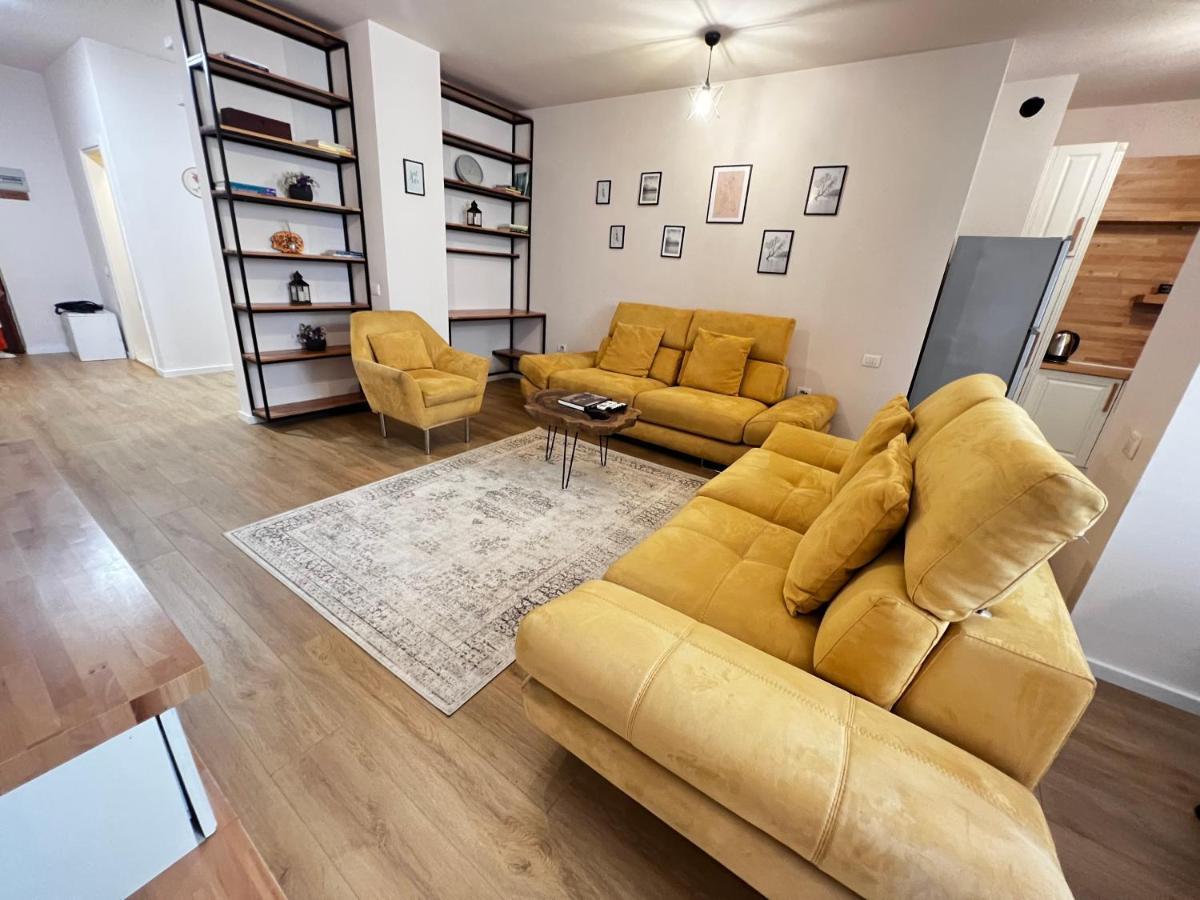 Tirana Main Square Apartment Bagian luar foto